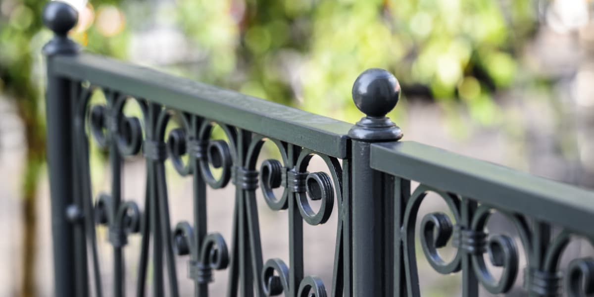 Read more about the article 3 timeless fencing options that will never go out of style