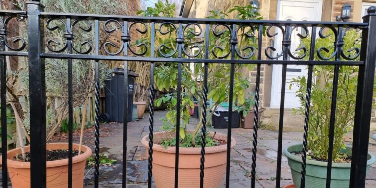 Read more about the article 4 reasons why you need to keep your garden secure